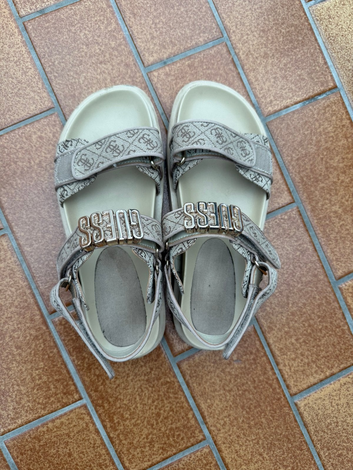 Sandalın, Enfants & Bébés, Vêtements de bébé | Chaussures & Chaussettes, Enlèvement, Comme neuf