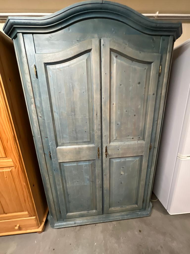 Armoire en pin lazurée bleue 185 cm H - 123 cm L - 60 cm P, Enlèvement