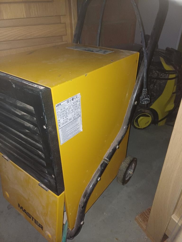 Bouwdroger type DH752 master te huur /te koop, Enlèvement, Utilisé