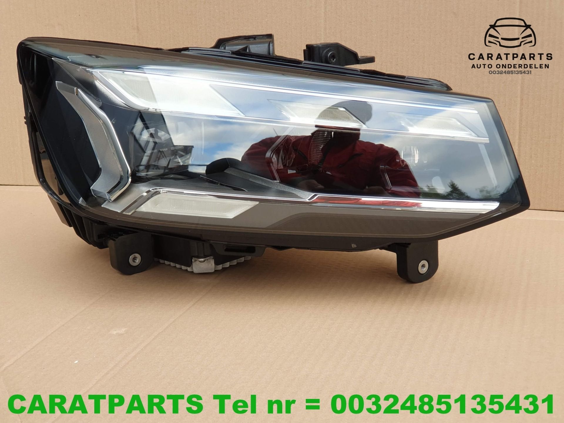 81A941036D 81A941036 Lampe de t te Q2 Lampe de t te matricie, AUDI AG, Auto-Union-Strasse 1
85045  Ingolstadt, DE, Audi, Utilisé