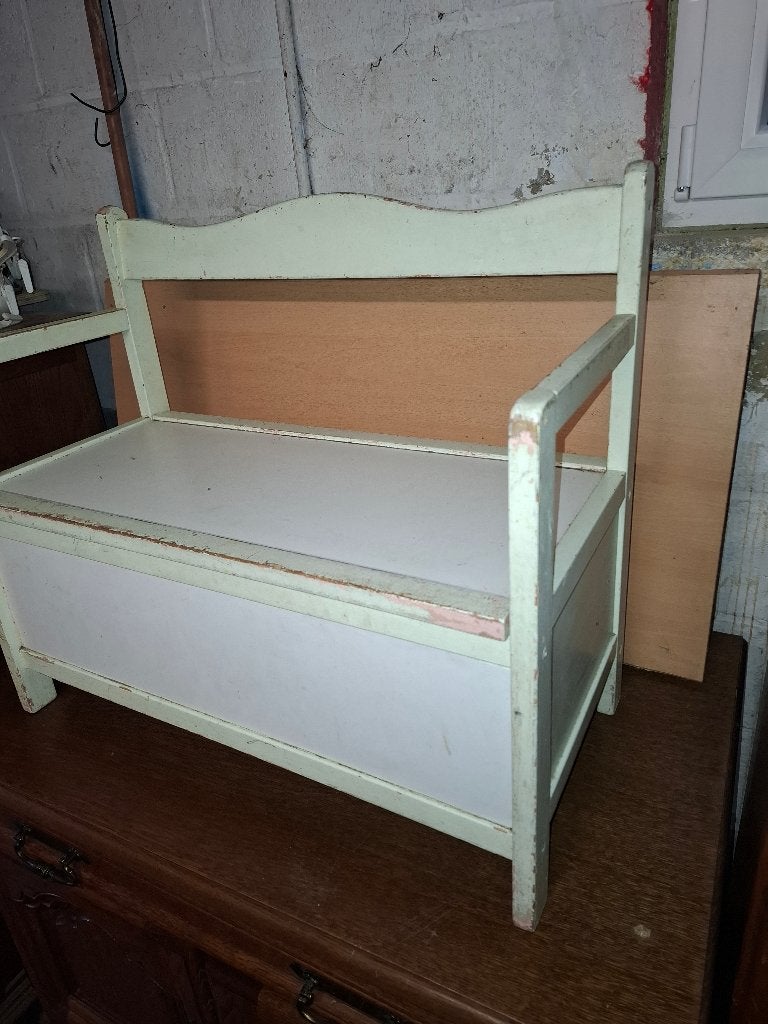Petit banc-coffret pour écolier, Enlèvement, Utilisé