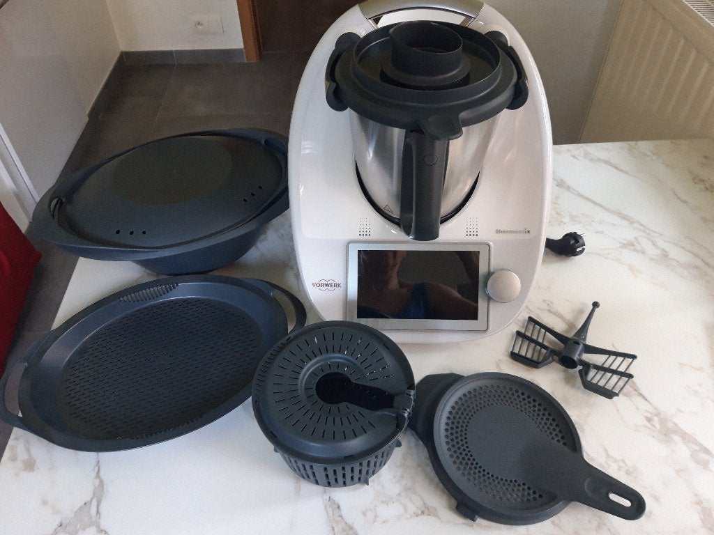 Thermomix TM6  + accessoires, Elektronische apparatuur, Keukenmixers, Ophalen, Zo goed als nieuw