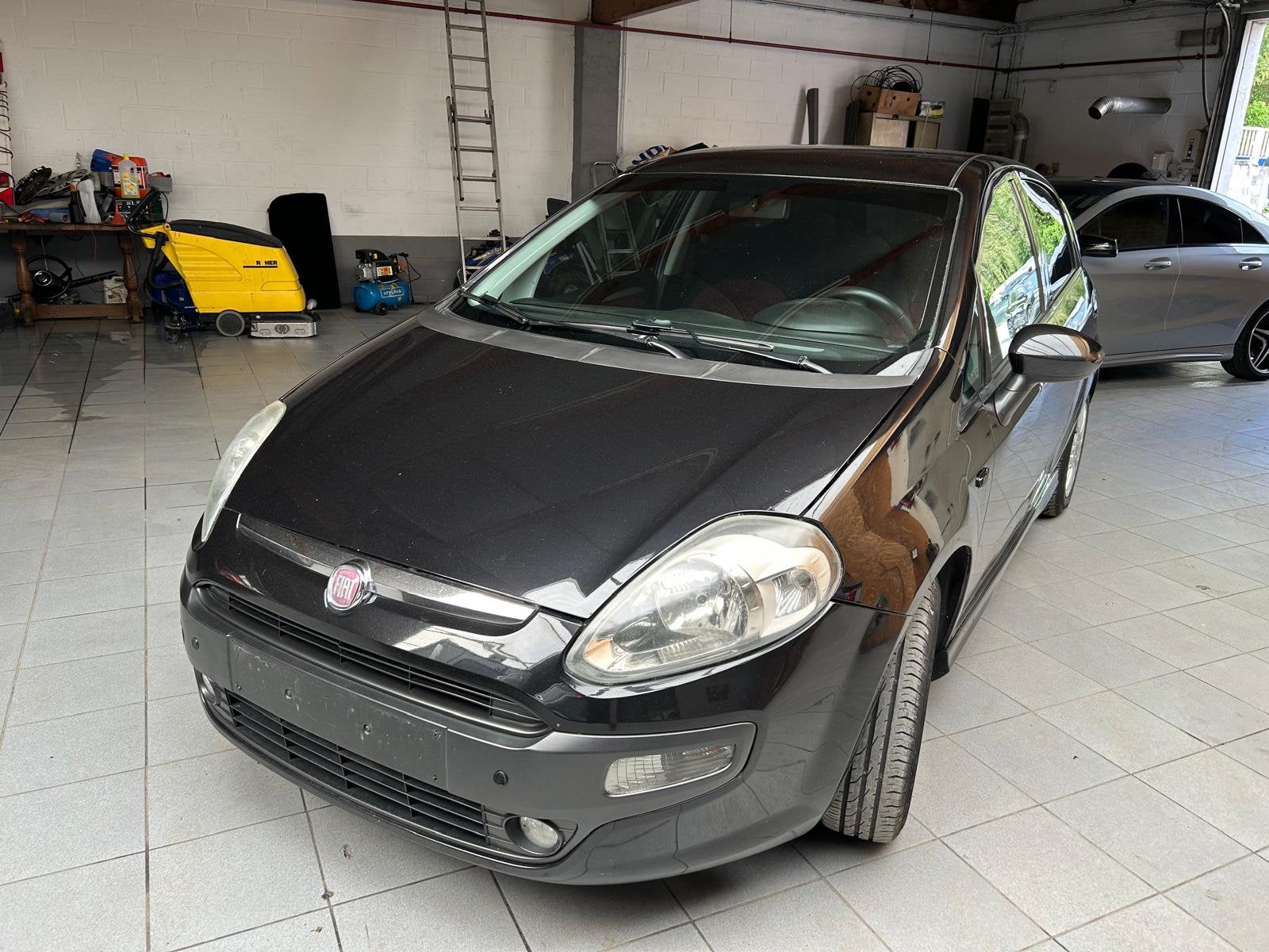 Fiat Punto, Auto's, Fiat, Voorwielaandrijving, Stof, Zwart, Alarm