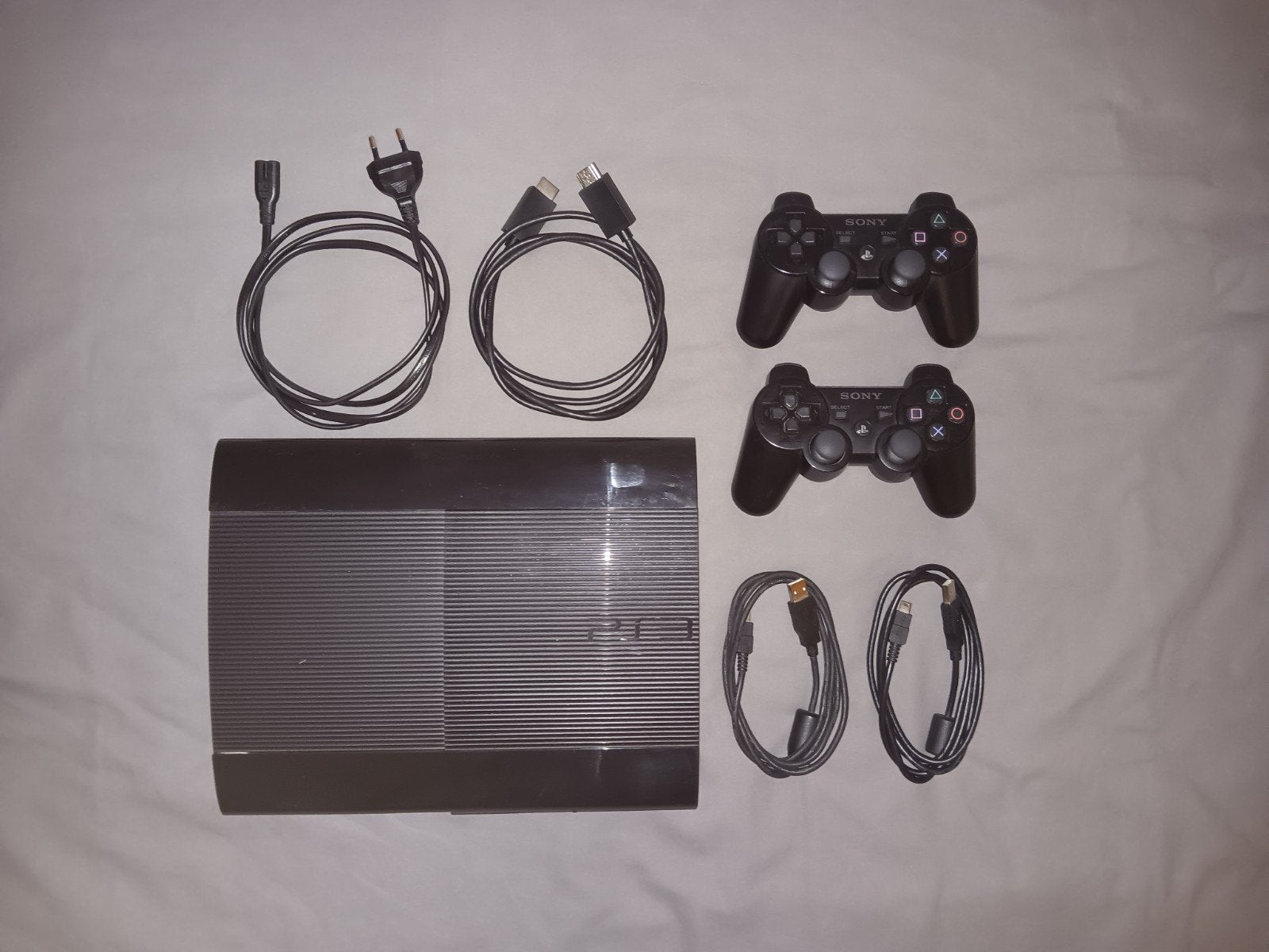 PS3 Super Slim 500gb + 2 manettes, Consoles de jeu & Jeux vidéo, Consoles de jeu | Sony PlayStation 3, Super Slim, Enlèvement