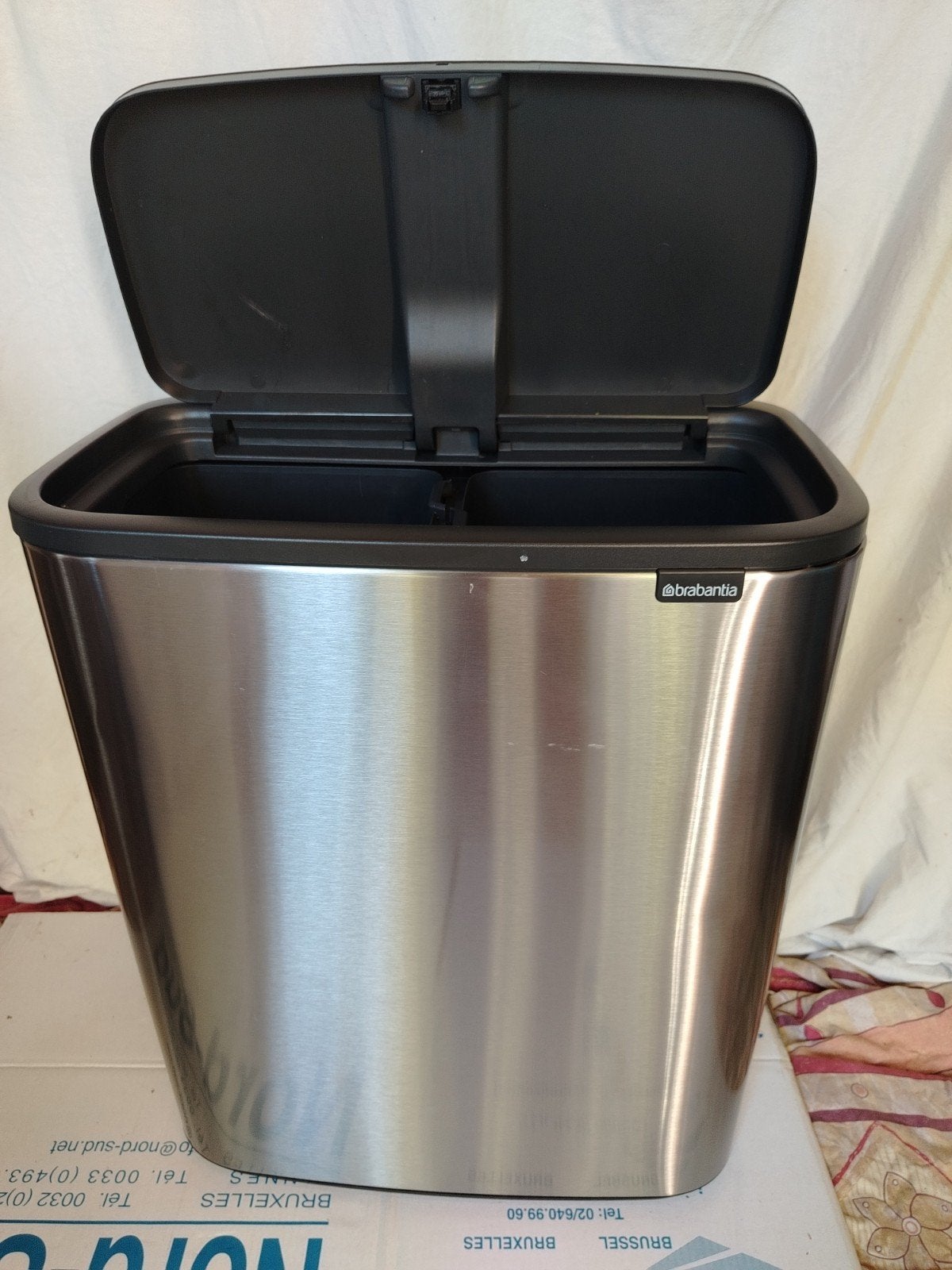 Brabantia touch RVS 2X30 liter fingerprint proof NIEUW!, 50 – 75, Nieuw, 40 liter of meer, Ophalen of Verzenden