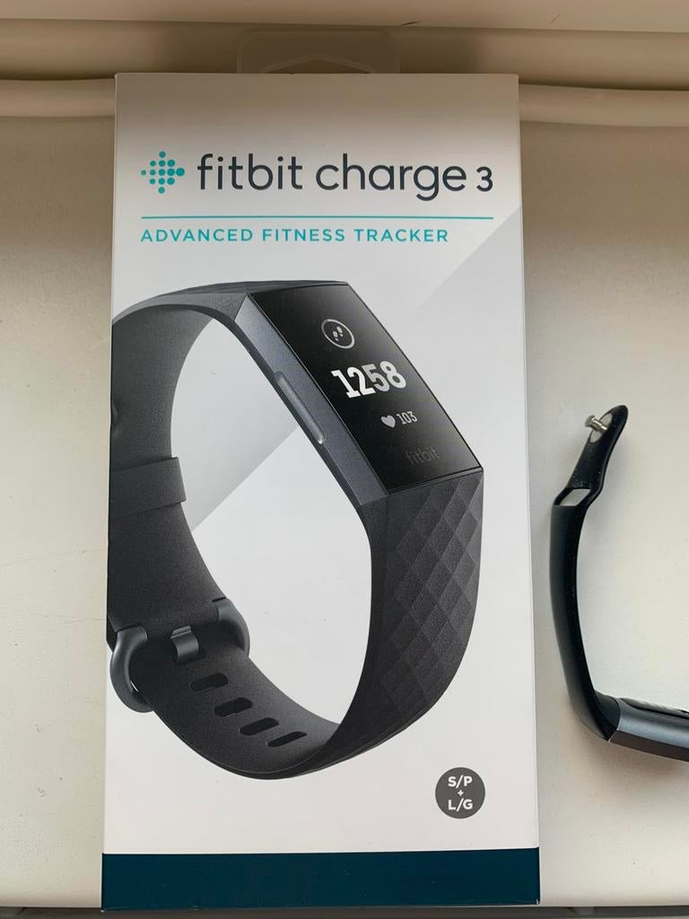 Fitbit charge 3, Handtassen en Accessoires, Sporthorloges, Ophalen, Gebruikt