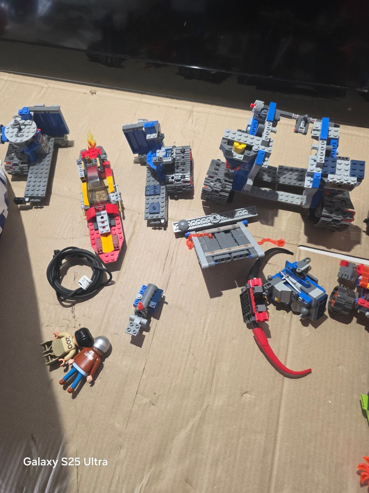 Grote partij LEGO voertuigen + speciale onderdelen + figuren, Kinderen en Baby's, Ophalen of Verzenden, Gebruikt