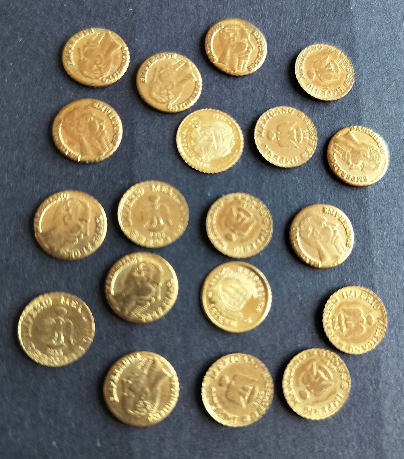 Lot 19 pièces jetons miniatures à identifier, OR ? Lire SVP, Enlèvement, Monnaie
