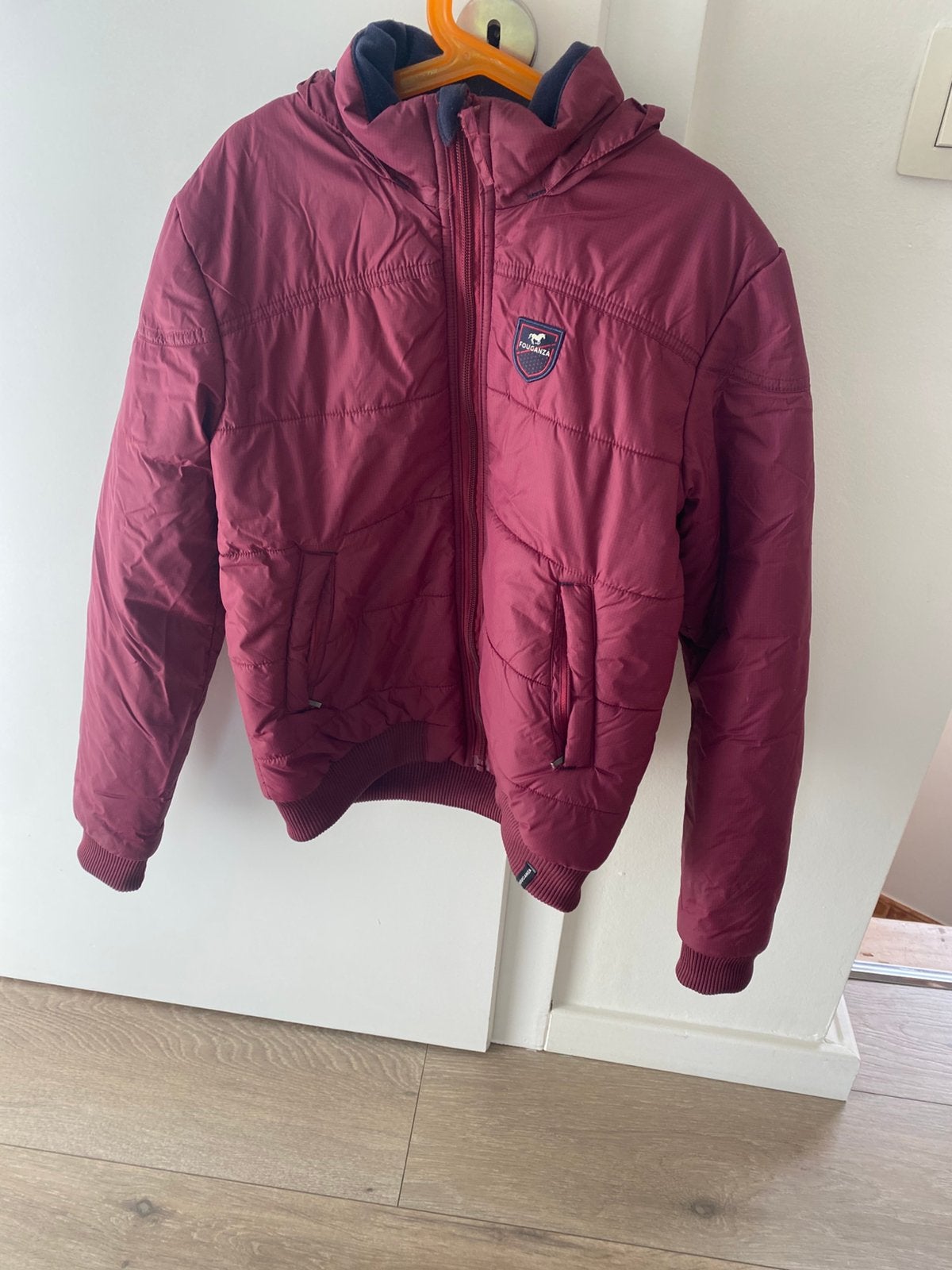 veste fouganza bordeau 12 ans, Vêtements d'extérieur, Enlèvement ou Envoi, Fouganza, Comme neuf