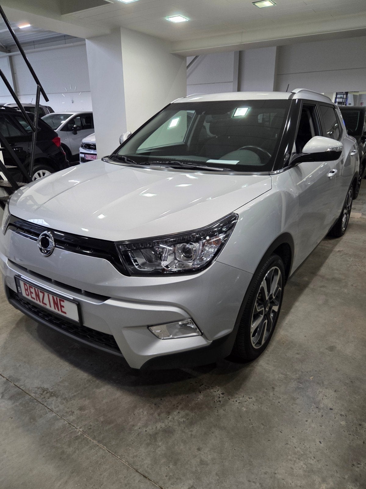 Ssangyong Tivoli - 29.000km - perfecte staat, Ophalen, Handgeschakeld, SsangYong, Benzine