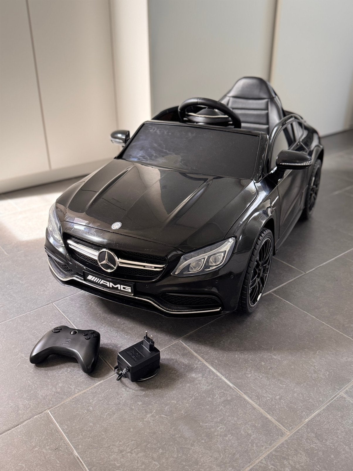 Mercedes-Benz C63S AMG V8 Biturbo voertuig op accu 12V, Kinderen en Baby's, Ophalen, Gebruikt