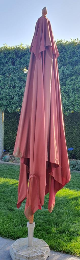 Parasol Couleur « bordeaux » (rouge) 3x3 mètres carrés, Enlèvement