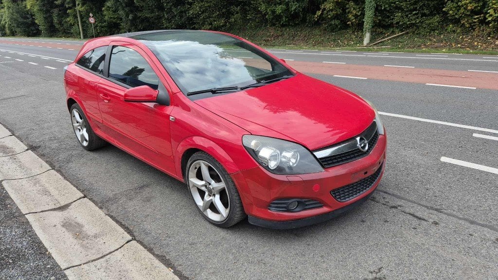 Opel Astra 1.3 TD : Marchand ou pour pieces, Rouge, Achat, Boîte manuelle, Particulier