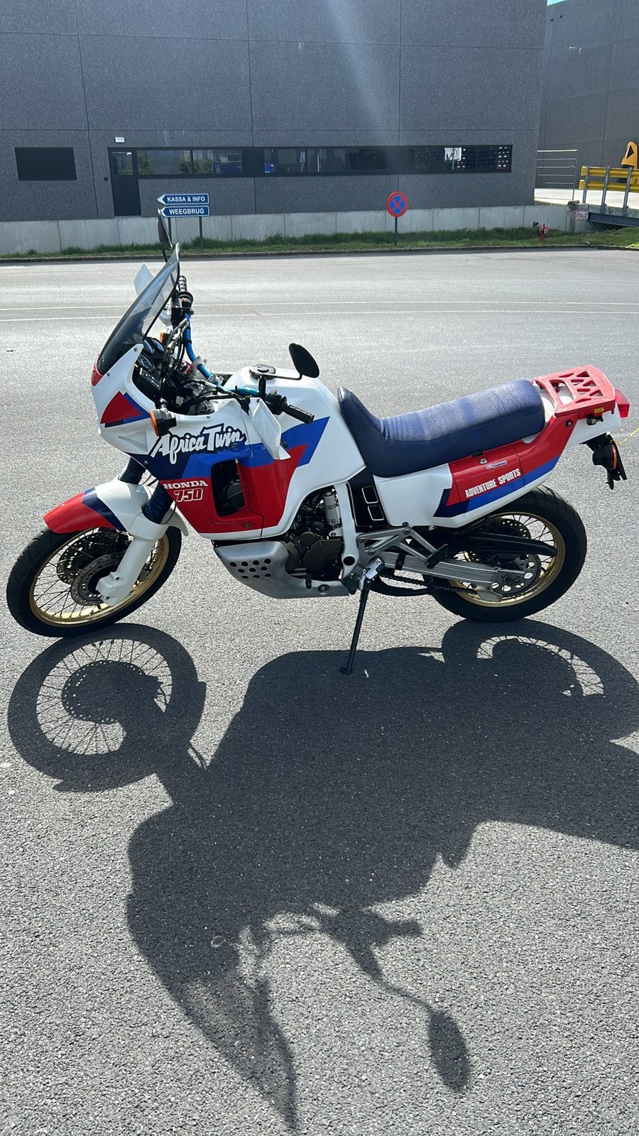 Honda Africa Twin RD04, Motoren, Particulier