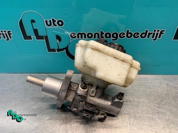 Cylindre de frein principal d'un Volkswagen Golf (Golf 09-), Autos : Pièces & Accessoires, Volkswagen, -, 3 mois de garantie, Utilisé