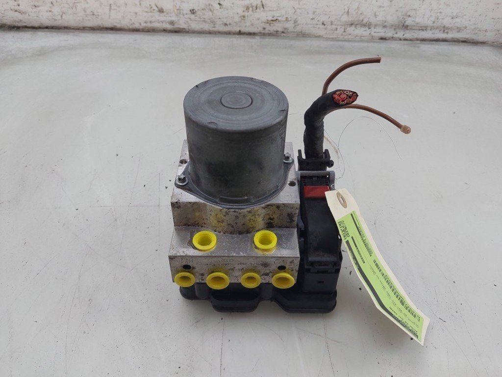 ABS POMP (|4N0614517BR|4N0907379AR|4N0907379P|4N0614517BRBEF, Robert Bosch AG, Gebruikt, Audi, Robert-Bosch-Allee 1
74232  Abstatt, DE