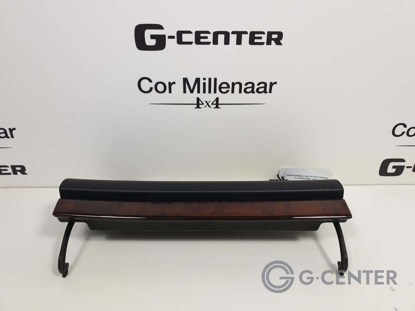 Couvercle du compartiment du tableau de bord Mercedes-Benz C, Utilisé, -, BOVAG membre, -