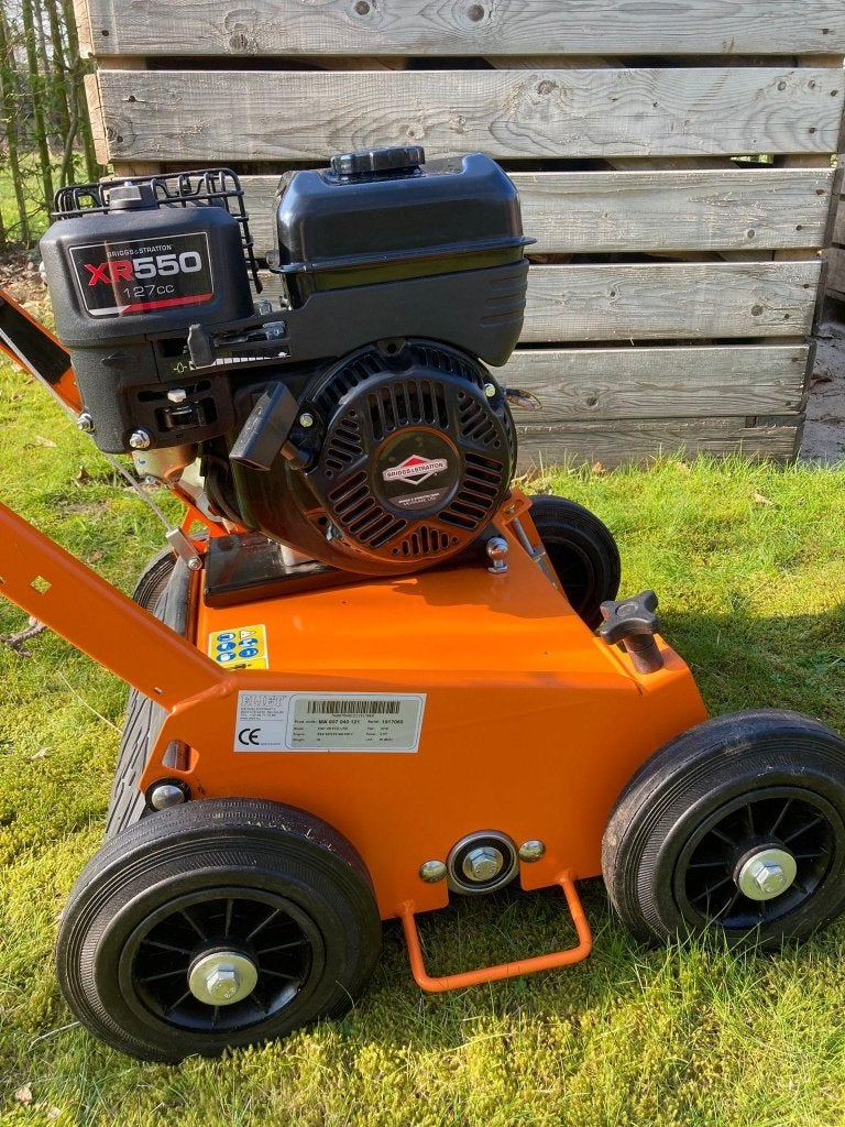 Verticuteermachine (Eliet 401), Tuin en Terras, Verticuteermachines, Zo goed als nieuw, Benzine, Ophalen