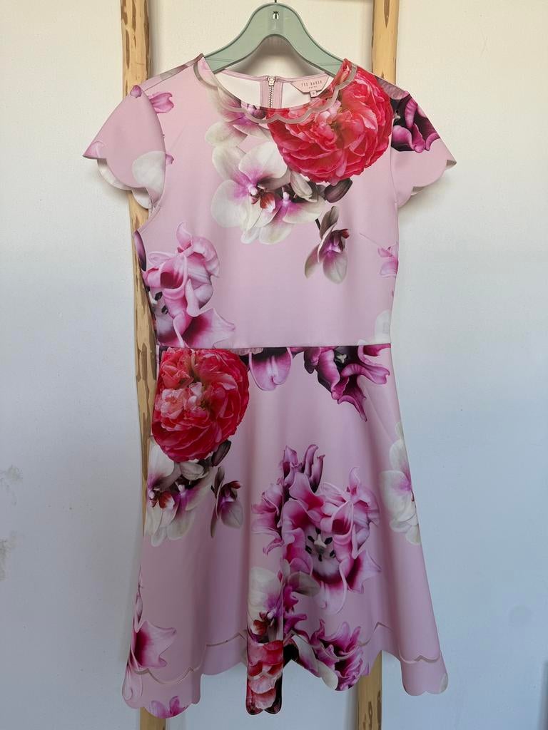 Jurken Ted Baker (maat 3 en 5) €90/stuk, Kleding | Dames, Jurken, Ophalen, Nieuw, Overige kleuren