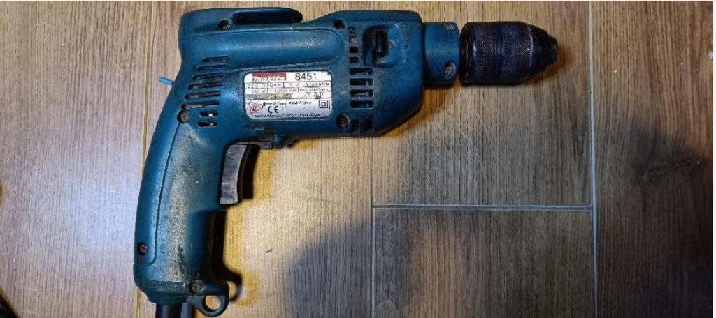 Makita boormachine, Enlèvement, Utilisé, 400 à 600 watts, Perceuse