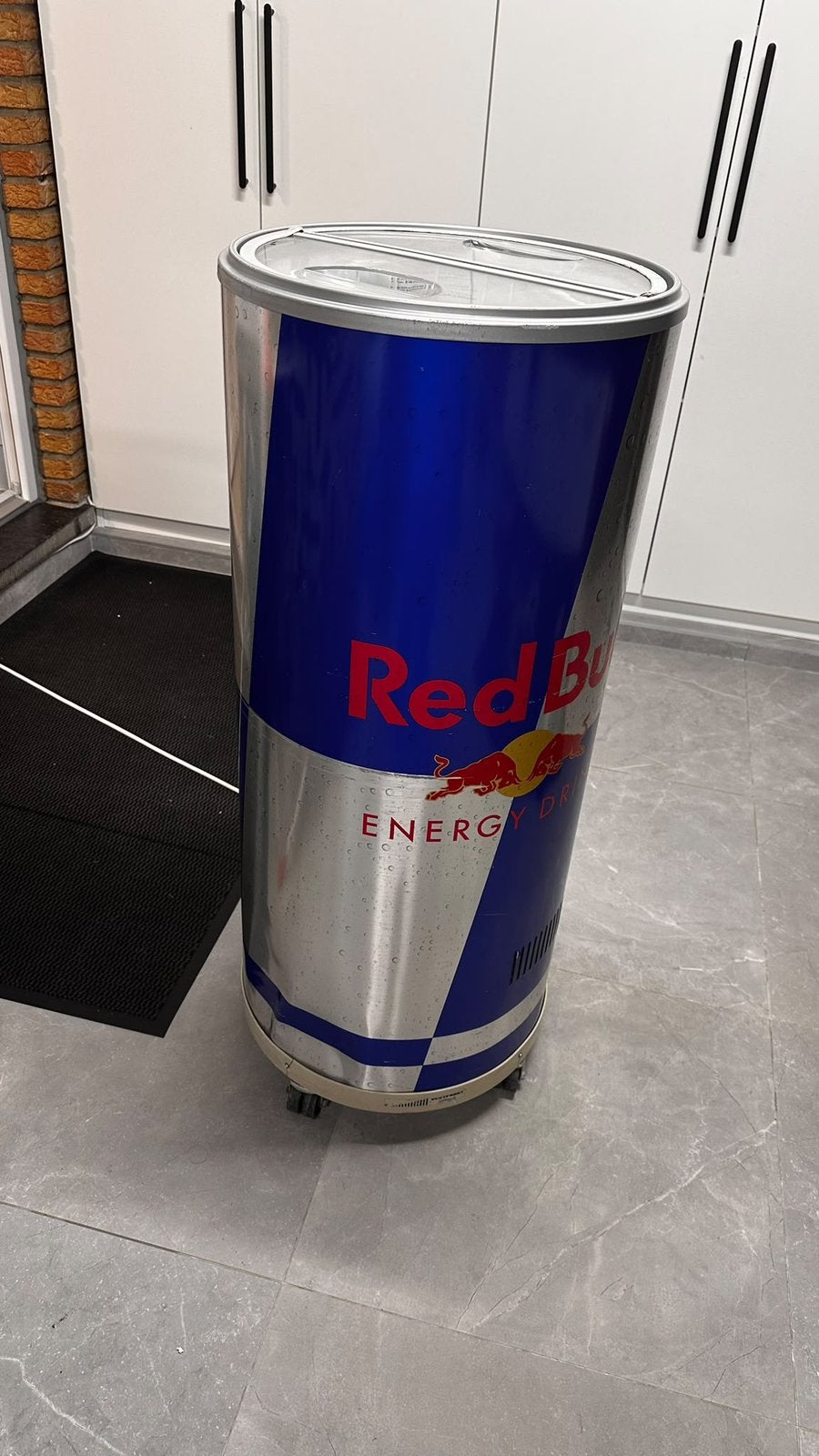 Redbull koeler, 85 à 120 cm, Sans bac à congélation, Enlèvement, Utilisé