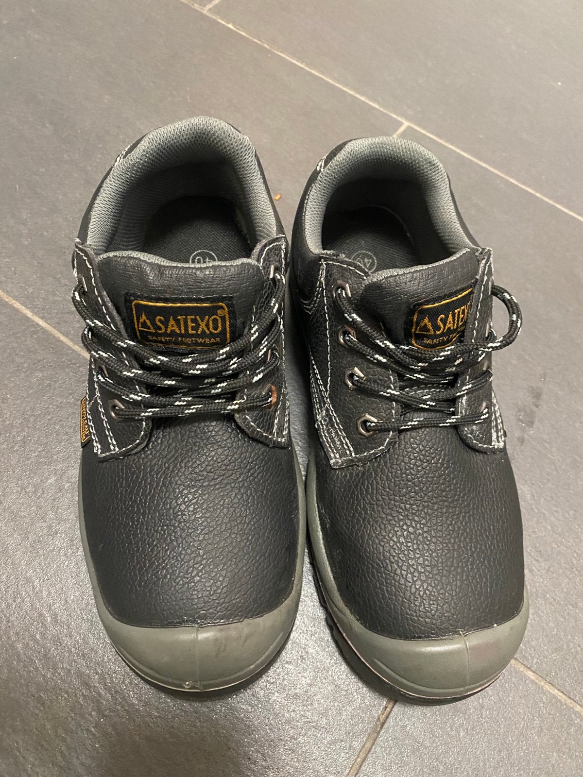 Werkschoenen maat 40, Ophalen, Zo goed als nieuw