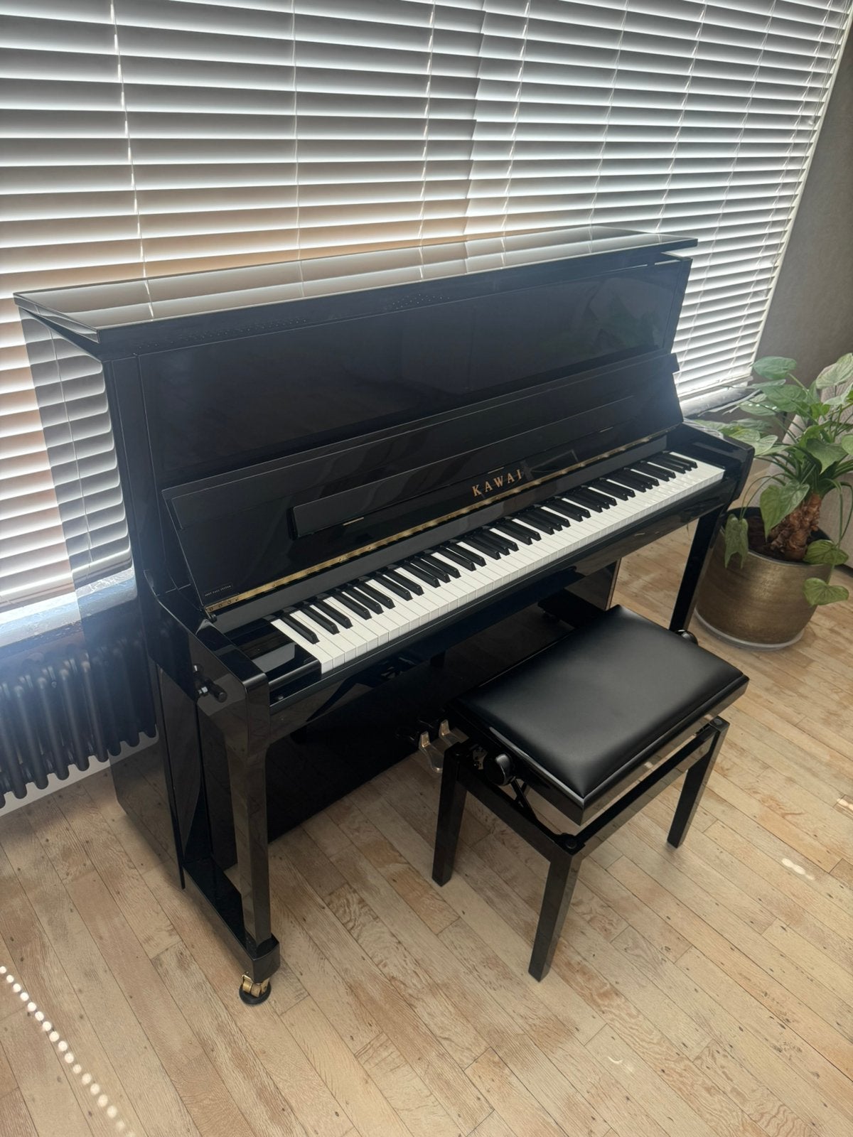 Kawai k-300 buffetpiano, Muziek en Instrumenten, Piano's, Ophalen, Zwart, Zo goed als nieuw, Piano