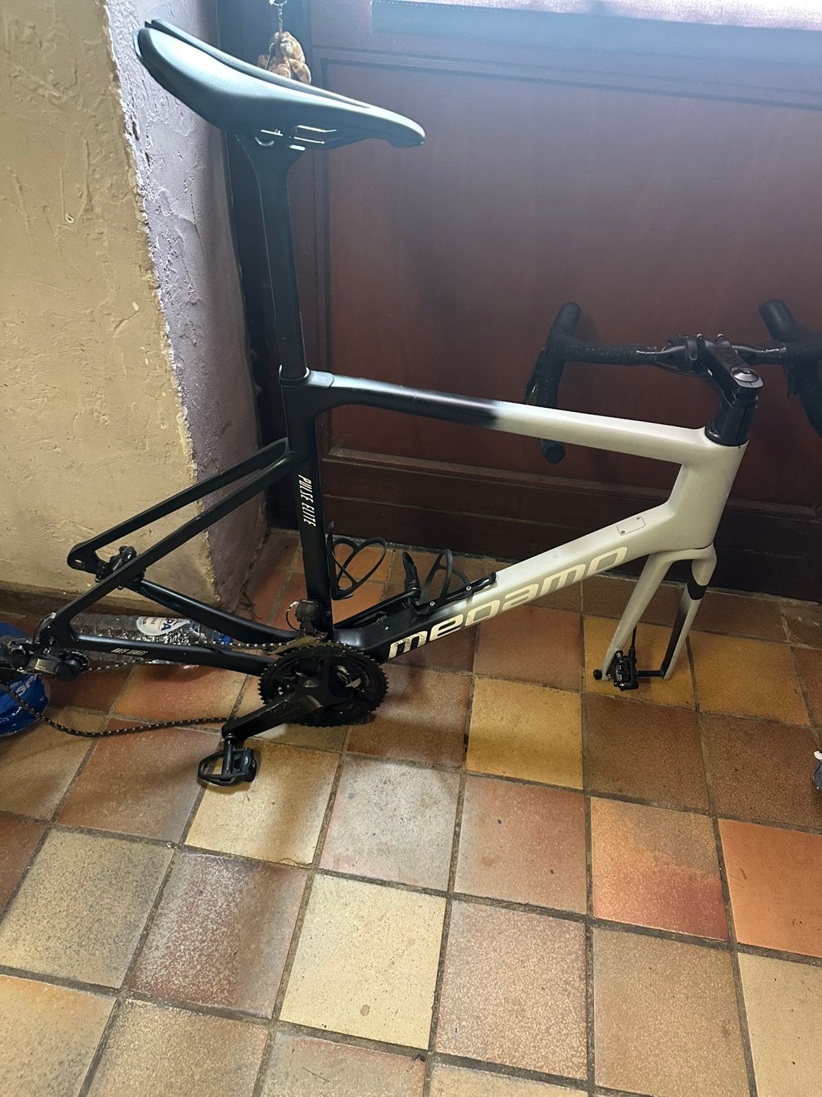 MegamoPulseElite20(Taille XL)–Kit cadre (650€)Ultegra (950€), Vélos & Vélomoteurs, Enlèvement ou Envoi, Comme neuf