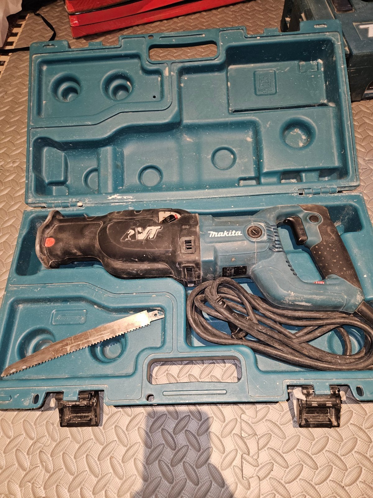 makita jr3070ct scie sabre, Enlèvement