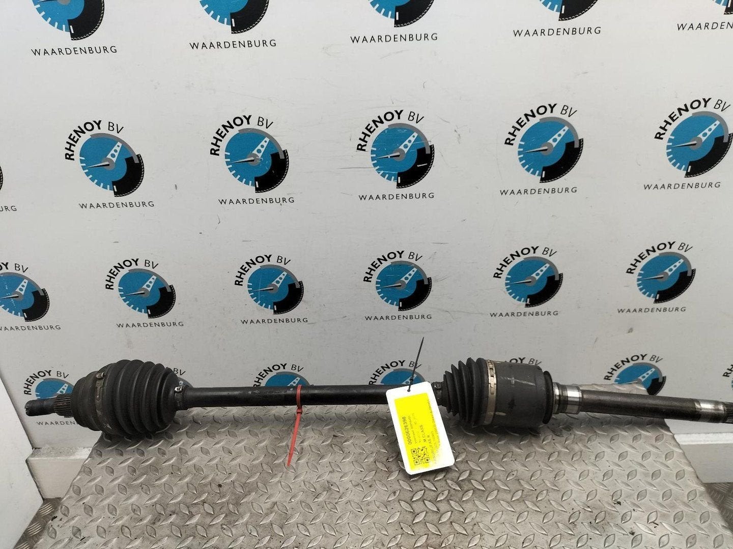 MERCEDES M CLASS 350 BlueTEC 7TRAPS AANDRIJFAS R 1663301600,, Ophalen of Verzenden, Gebruikt, ARN erkend
