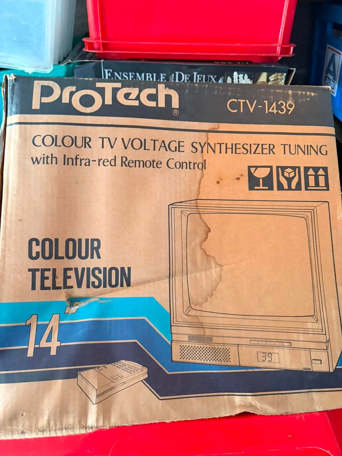 Ancienne TV Protech CTV-1439 14 pouces – Vintage avec boîte, Enlèvement