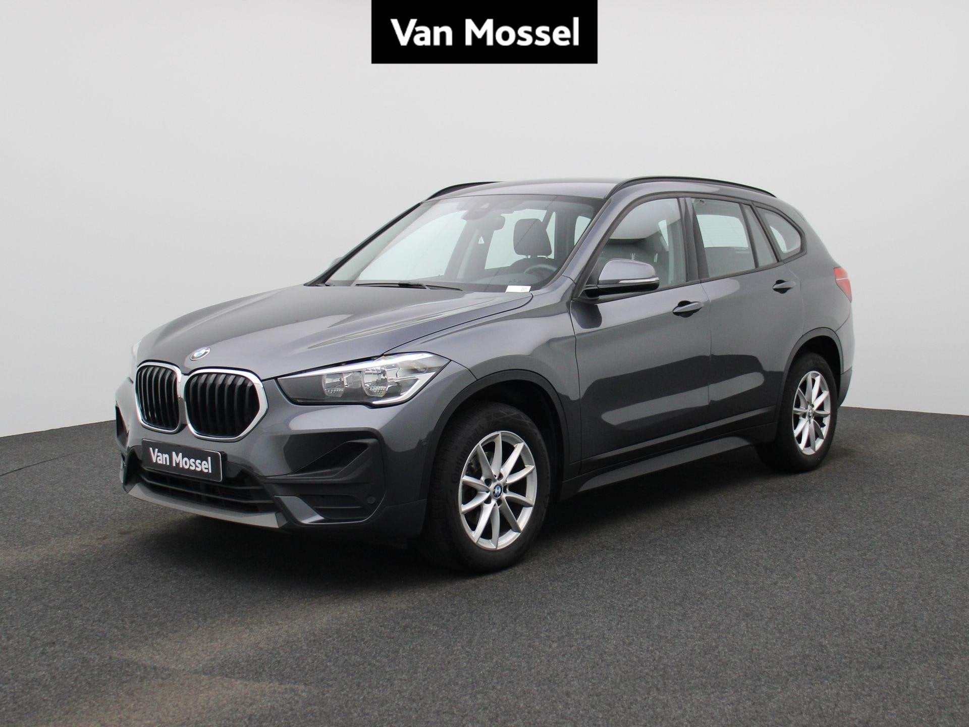 BMW X1 sDrive16dA (85 kW) NAVI | LEDER | CAMERA, Auto's, Automatische klimaatregeling, Stof, Gebruikt, Zwart
