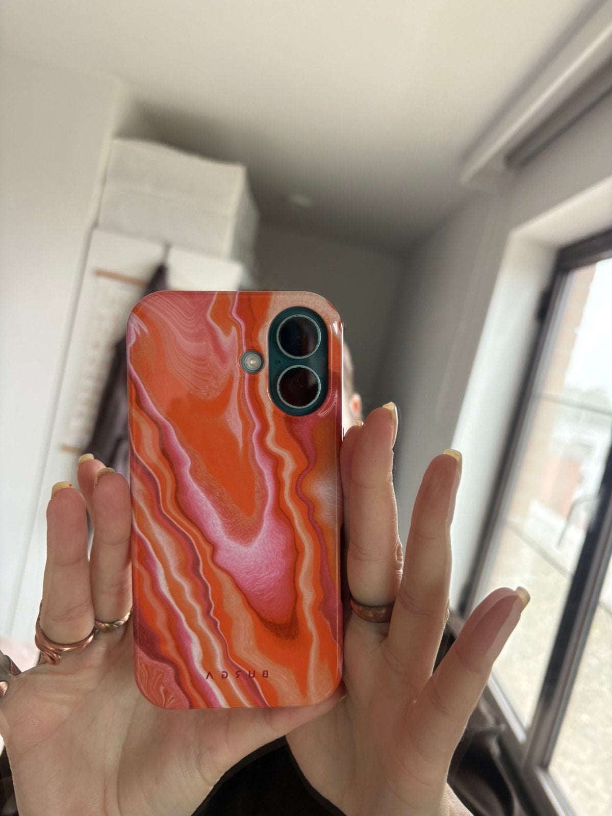 Iphone 16 Telefoonhoesje Burga, Ophalen of Verzenden, Zo goed als nieuw