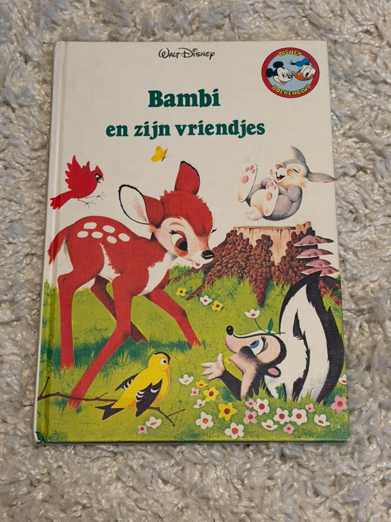 Disney boekenclub - Bambi en zijn vriendjes, Boeken, Ophalen of Verzenden, Gelezen, Jongen of Meisje, Fictie algemeen