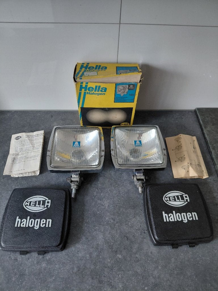 Set Hella 149 Verstralers + Covers Volvo Mercedes VW, Verzenden, Gebruikt, Overige automerken