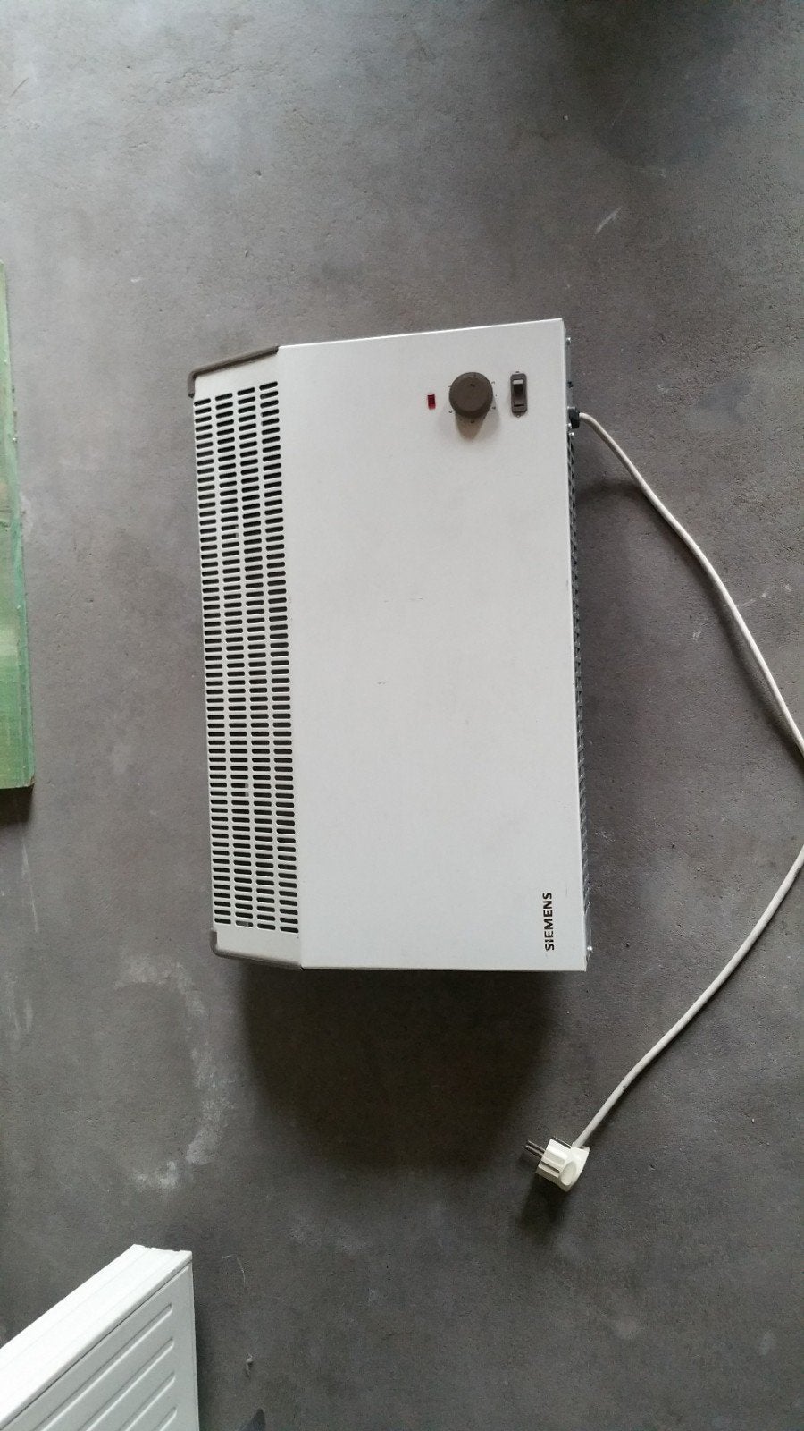 Radiateur électrique très bon état, 5 euros., 800 watts ou plus, Moins de 60 cm, Enlèvement, Utilisé