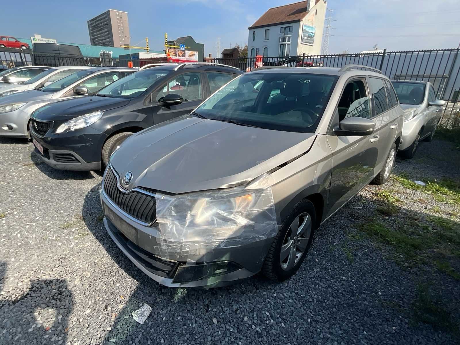 Voiture voyageurs Skoda Fabia 2016, Achat, Entreprise, Autres carburants, Autre carrosserie