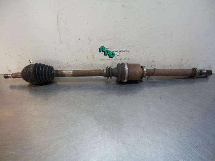 Aandrijfas rechts-voor van een Renault Megane (Megane 2 02-), Gebruikt, -, Renault, -