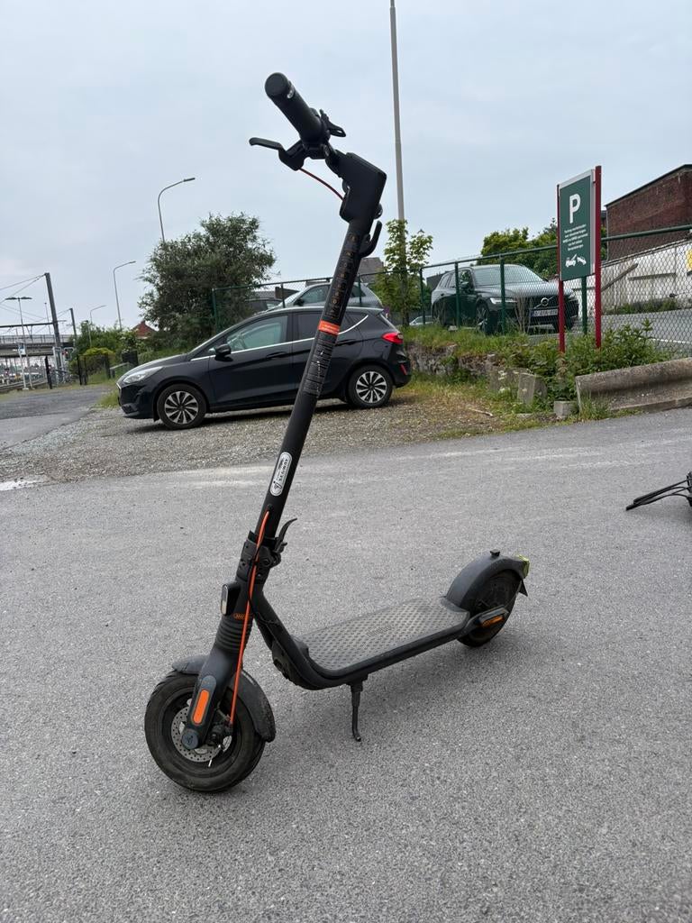 Ninebot E2pro te koop, Fietsen en Brommers, Steps, Ophalen, Zo goed als nieuw