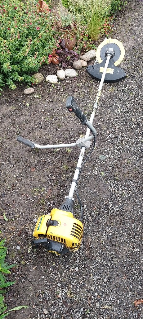 Bosmaaier, Ophalen, Gebruikt, 10 tot 30 cm, Benzine