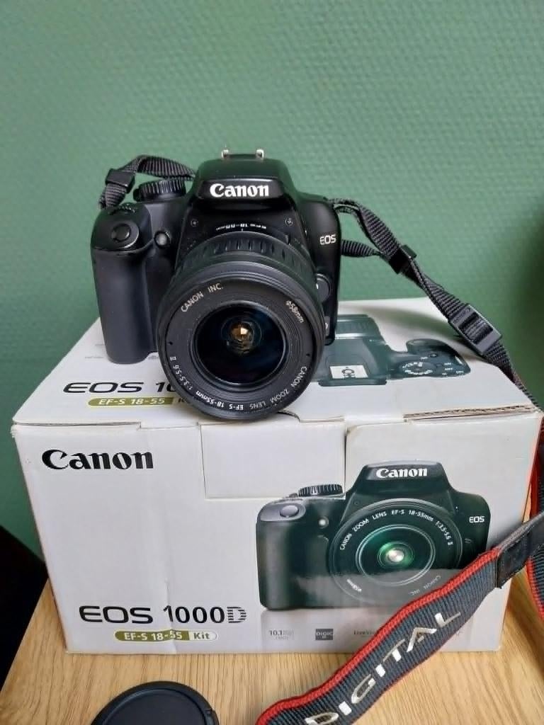 Canon EOS 1000 D fotocamera met bijbehoren en opbergtas, Audio, Tv en Foto, Fotocamera's Digitaal, Ophalen of Verzenden, Gebruikt