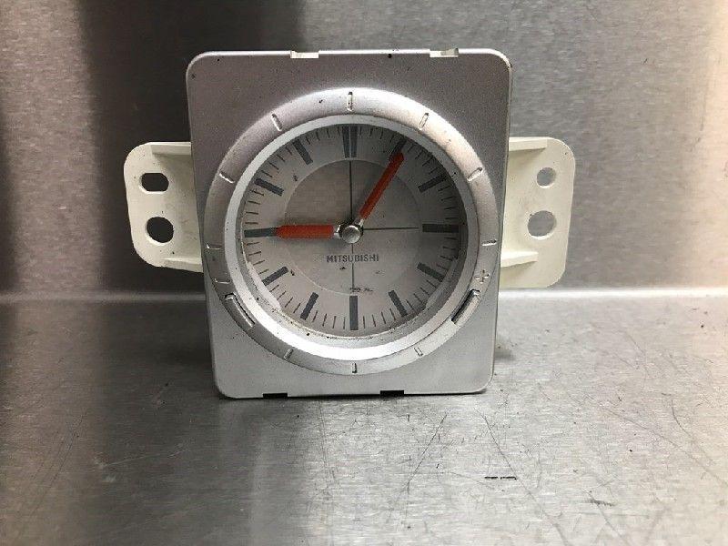 HORLOGE Mitsubishi Outlander (CU) (|MR9797962990|), Utilisé, Mitsubishi