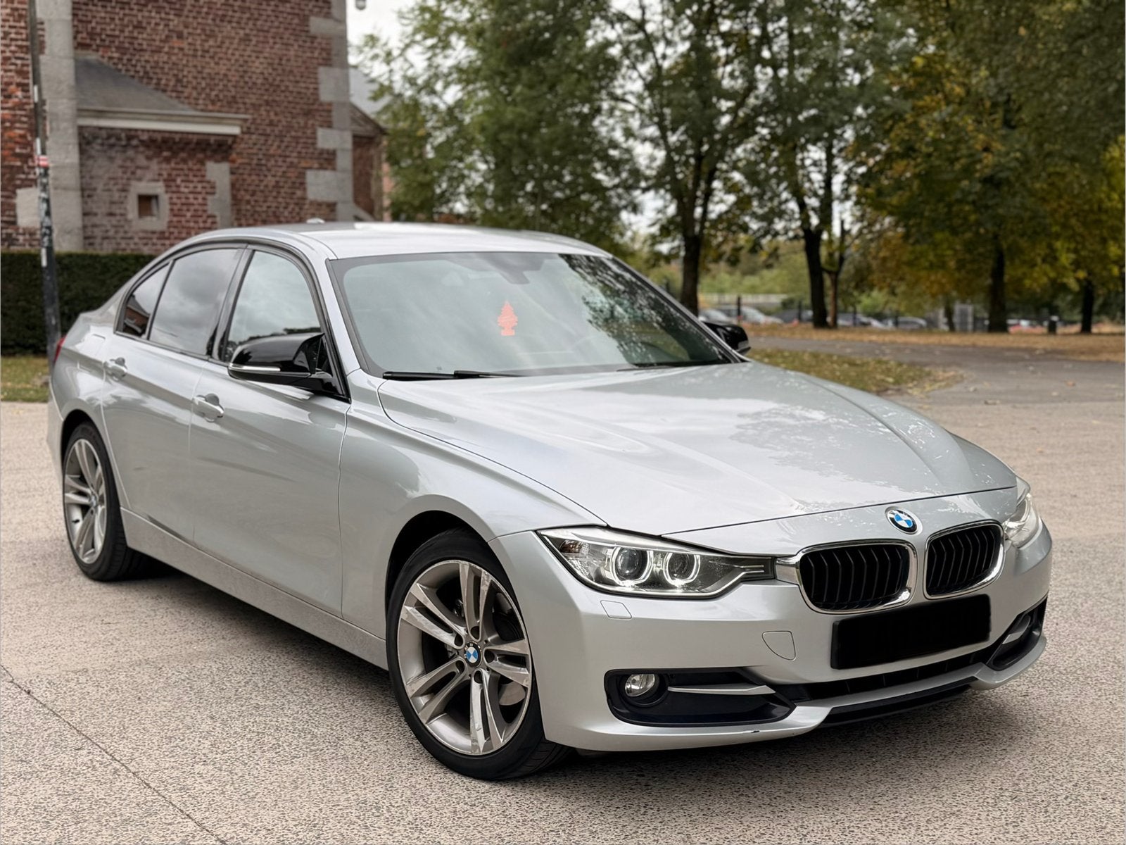 BMW 318d Sedan 2015 Euro6b sportpakket, Bluetooth, Zwart, Leder, 5 deurs