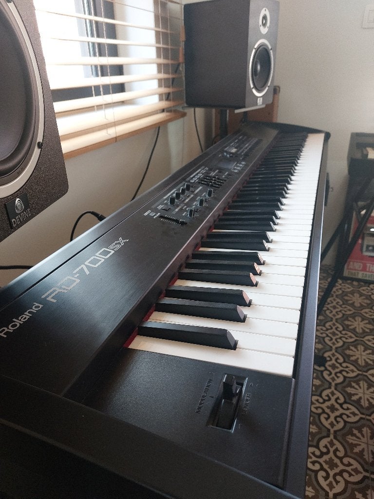 Roland rd 700 SX, Enlèvement, Comme neuf, Roland