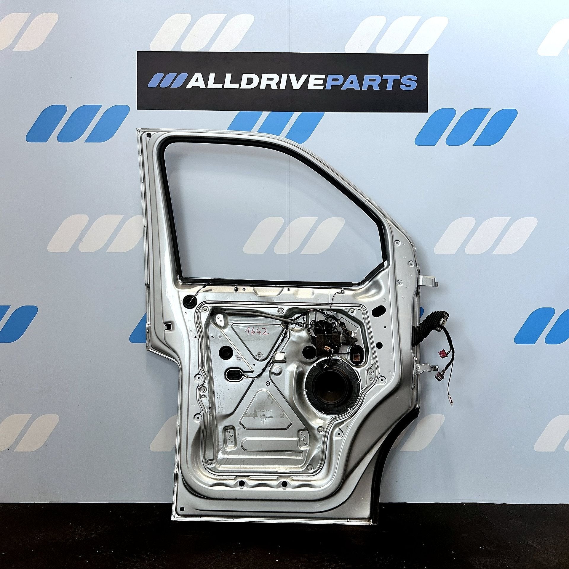 Voorportier links VW Transporter T6 grijs LA7W 7LA831055, -, Utilisé, Porte, -