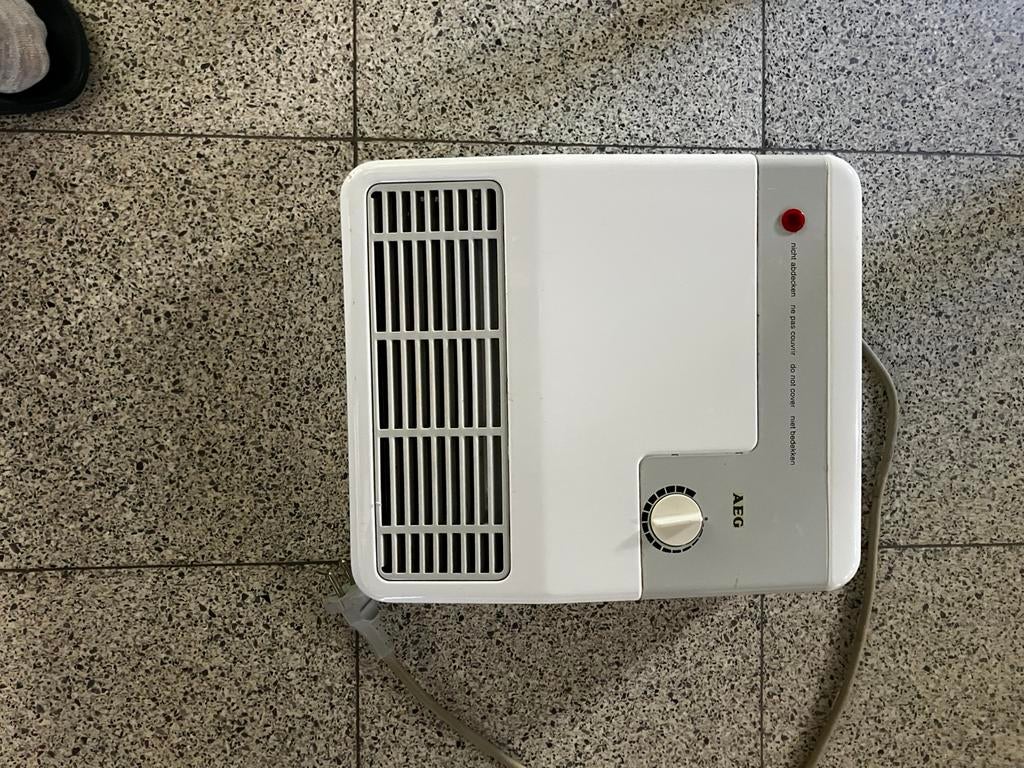 Verwarmingstoestel, Enlèvement, Utilisé, 800 watts ou plus, Radiateur