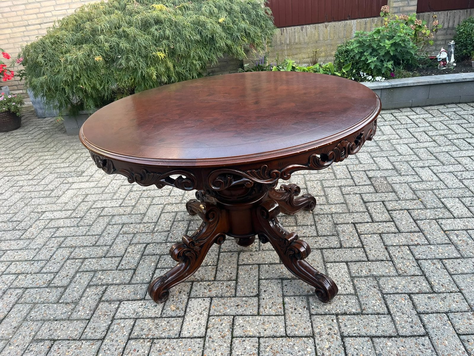 Table ronde ancienne en ronce de noyer - plateau de 120 cm, Enlèvement