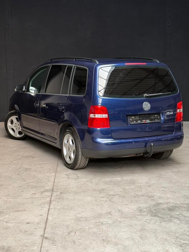 Volkswagen Touran 1.6 Fsi Essence 7 Places, Autos, Volkswagen, Achat, Entreprise, 7 places, Boîte manuelle