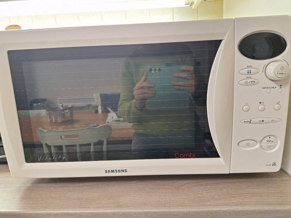 Combi-oven Samsung CK138F, Elektronische apparatuur, Microgolfovens, Ophalen, Gebruikt, Draaiplateau, Combi-microgolfoven