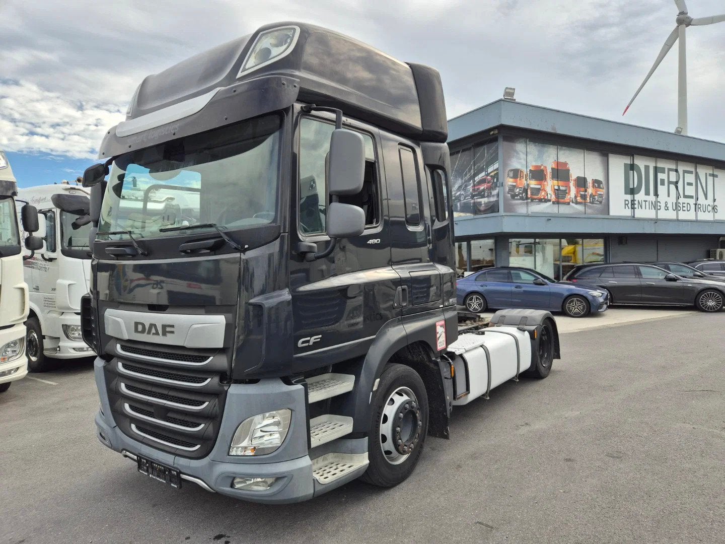 DAF CF 480 FT SPACE CAB LOW DECK (bj 2021), Automaat, Achterwielaandrijving, Euro 6, Zwart